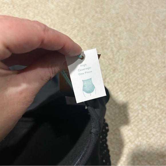 Kona Sol Womens Crochet Flounce High Coverage One Piece Swimsuit Black size Med - Picture 9 of 13